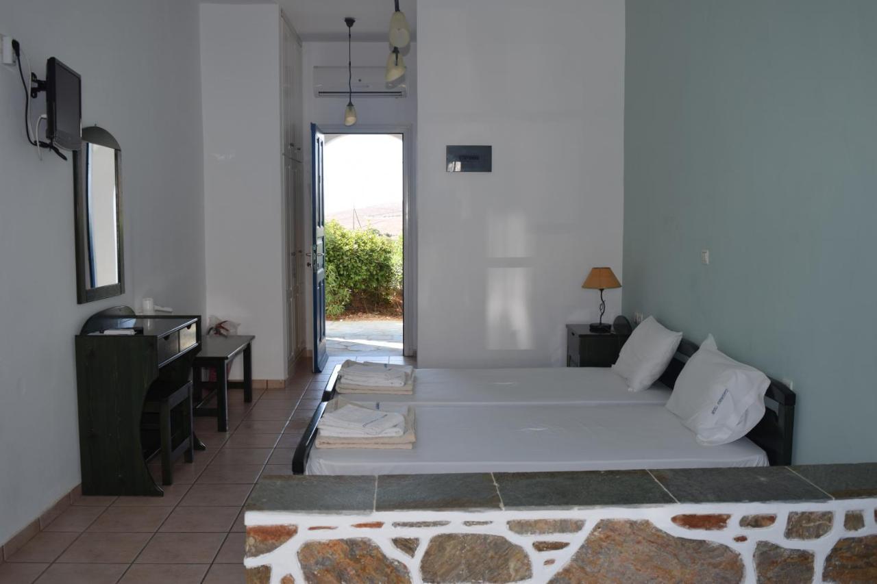 Παραπόρτι Aparthotel Φολέγανδρος Εξωτερικό φωτογραφία