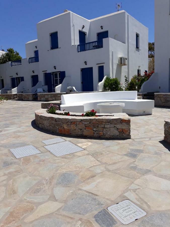Παραπόρτι Aparthotel Φολέγανδρος Εξωτερικό φωτογραφία
