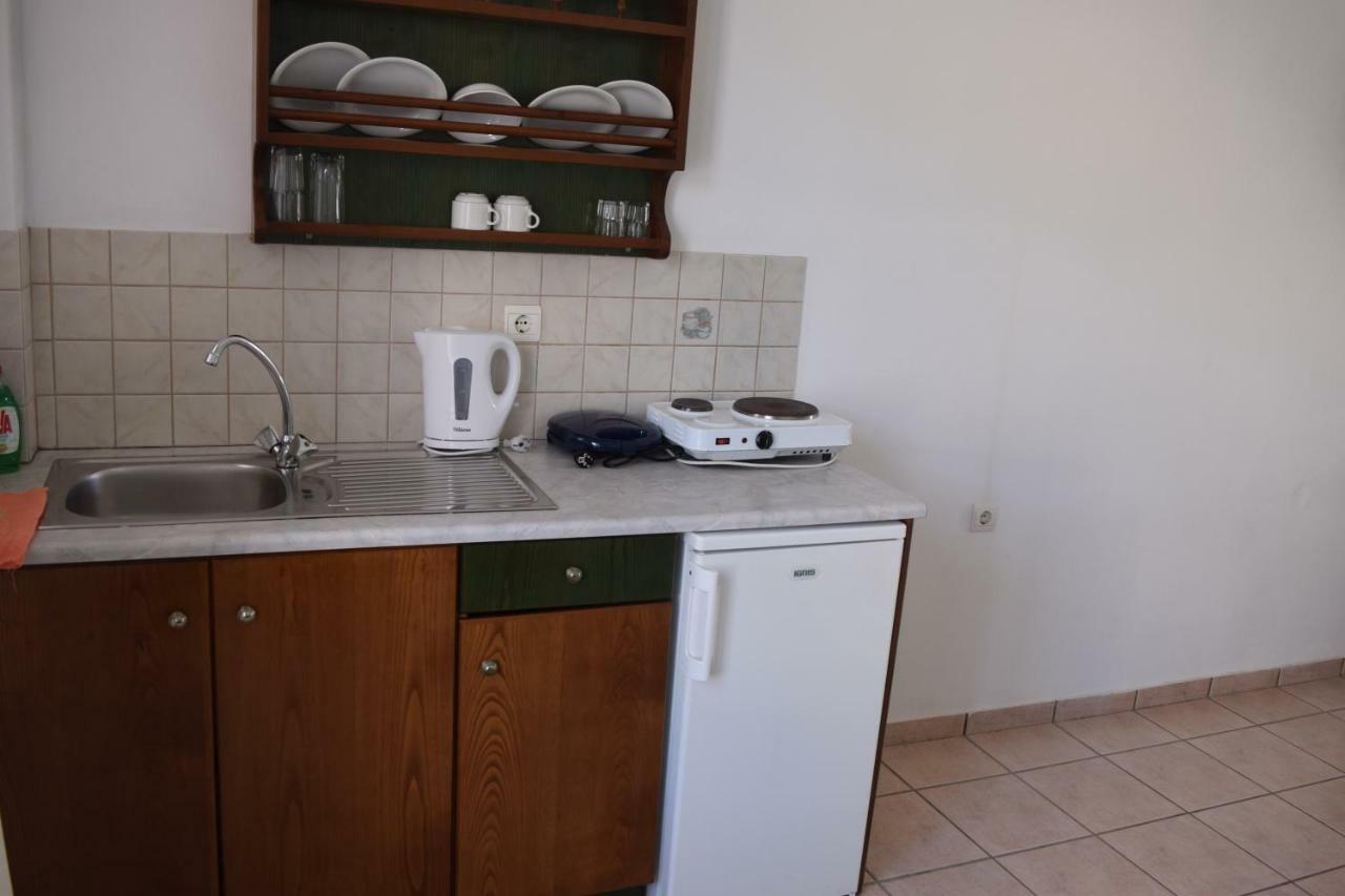 Παραπόρτι Aparthotel Φολέγανδρος Εξωτερικό φωτογραφία